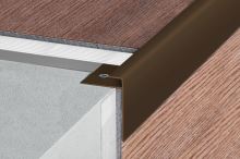 Schlüter-VINPRO-STEP-R schod. lišta pro vinyl, hliník elox chrom kartáč, v: 9 mm, d: 2,5 m (1)
